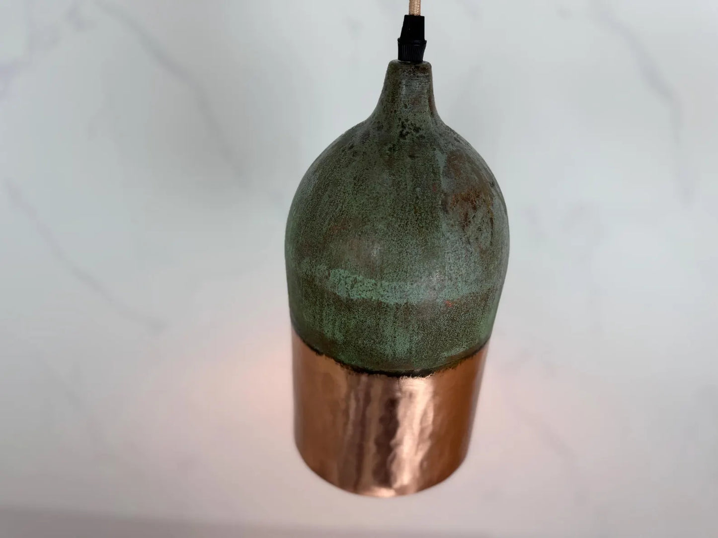 Suspension en cuivre patiné verte