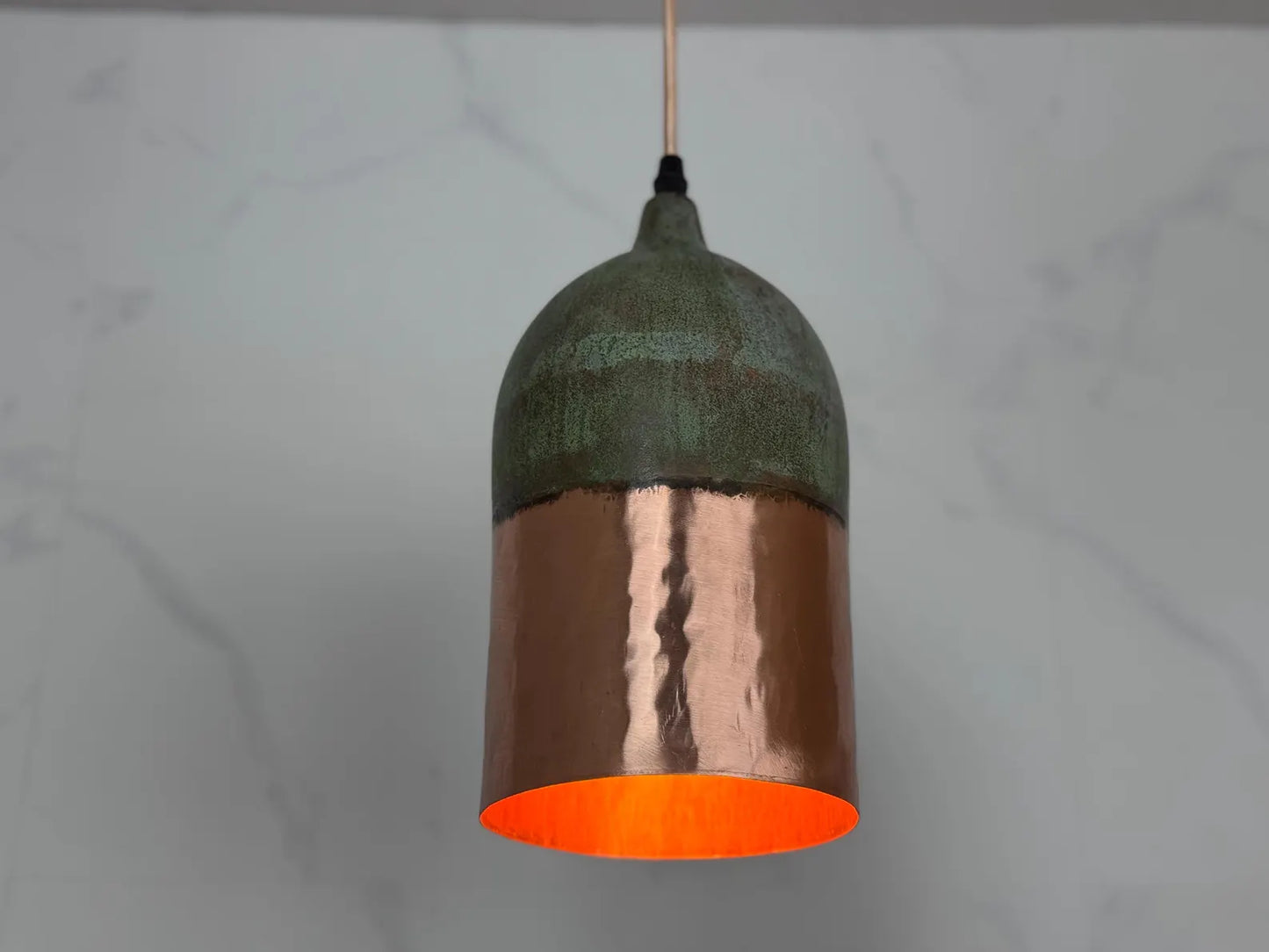 Suspension en cuivre patiné verte