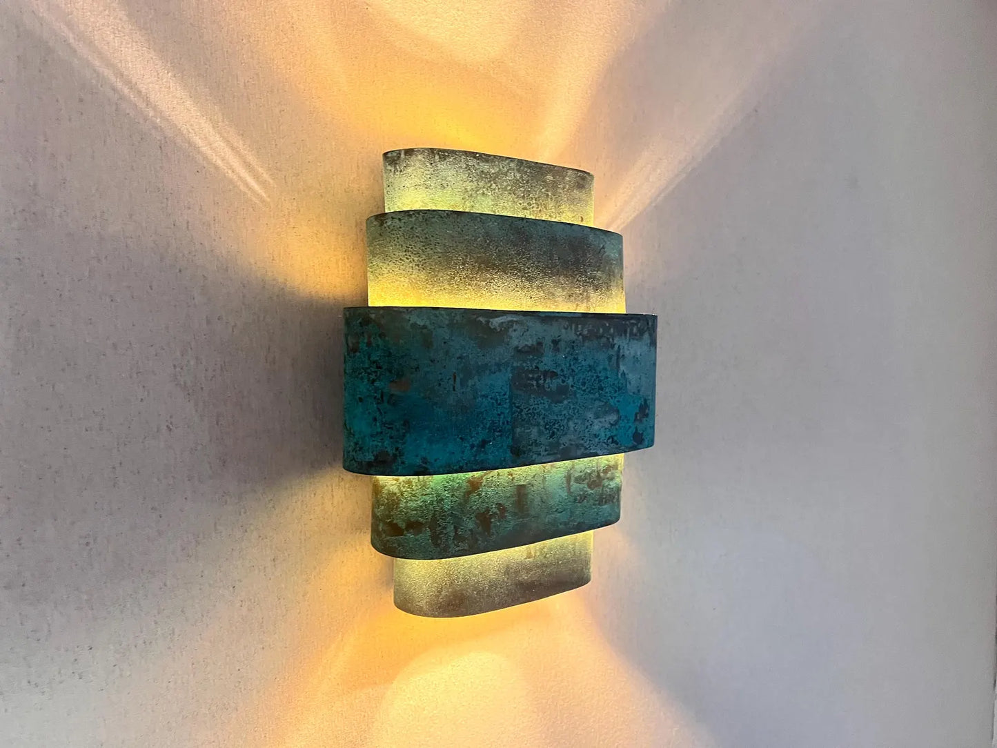 Lampe murale industrielle rustique