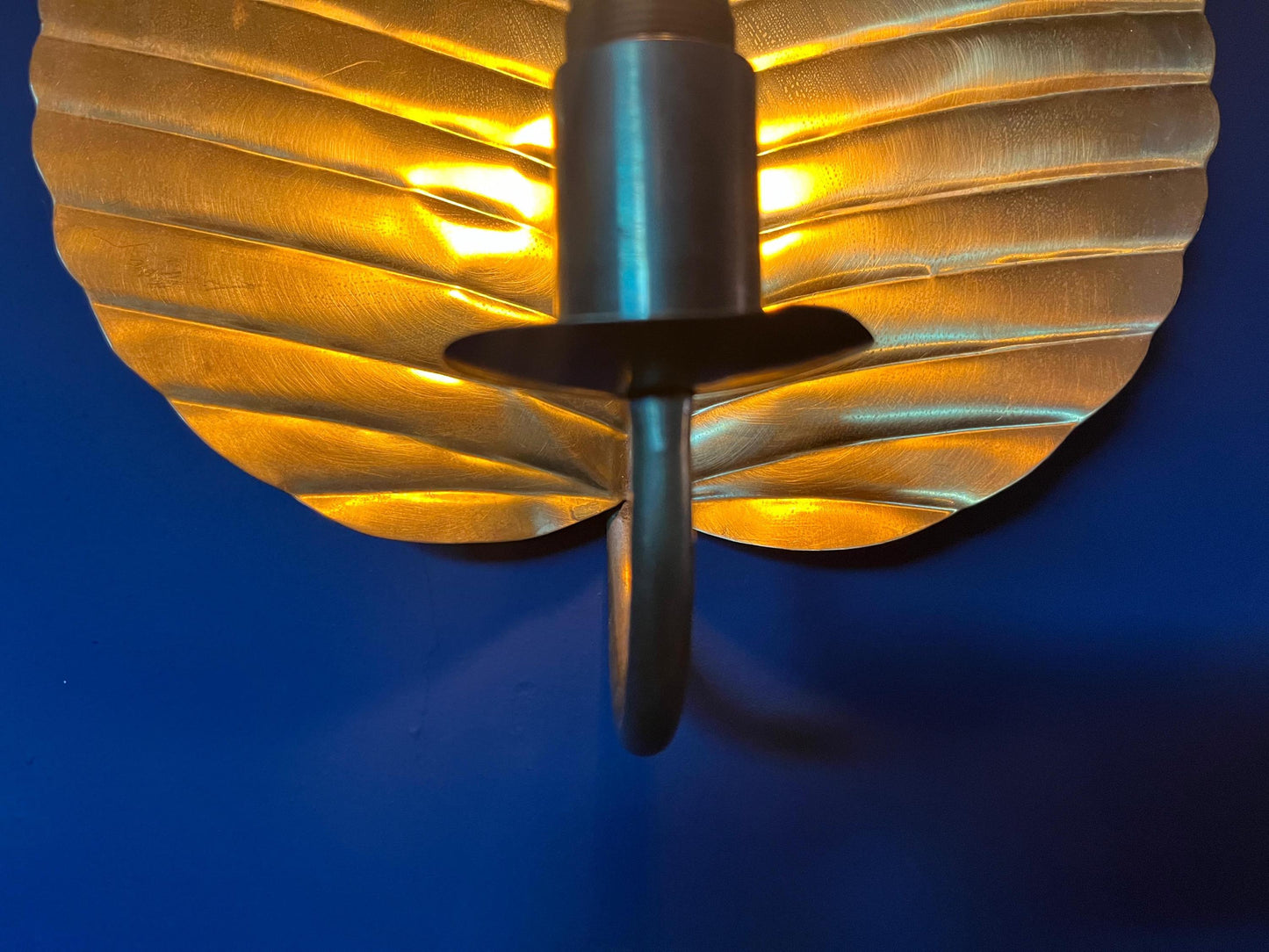 Brass Leaf Wall Sconce: Modern Botanical Edison Bulb Lamp
