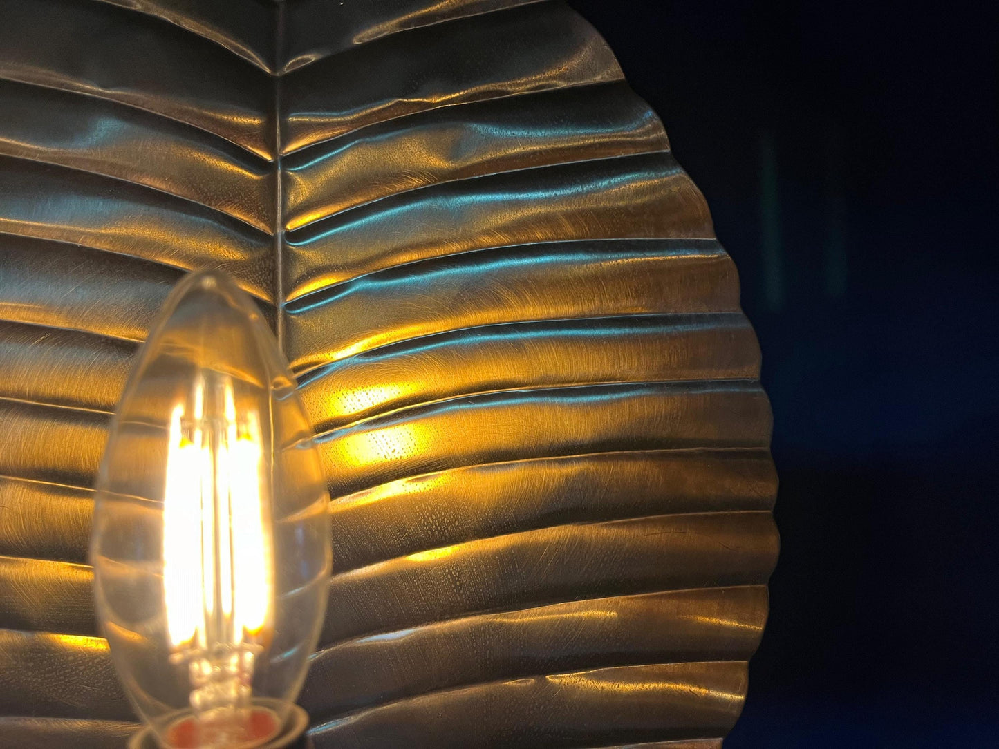 Brass Leaf Wall Sconce: Modern Botanical Edison Bulb Lamp
