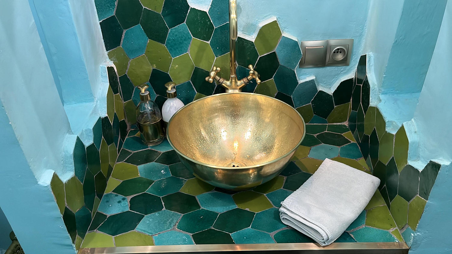 Handcrafted Unlacquered Brass Vessel Sink with Faucet: 16" Round Bathroom Basin